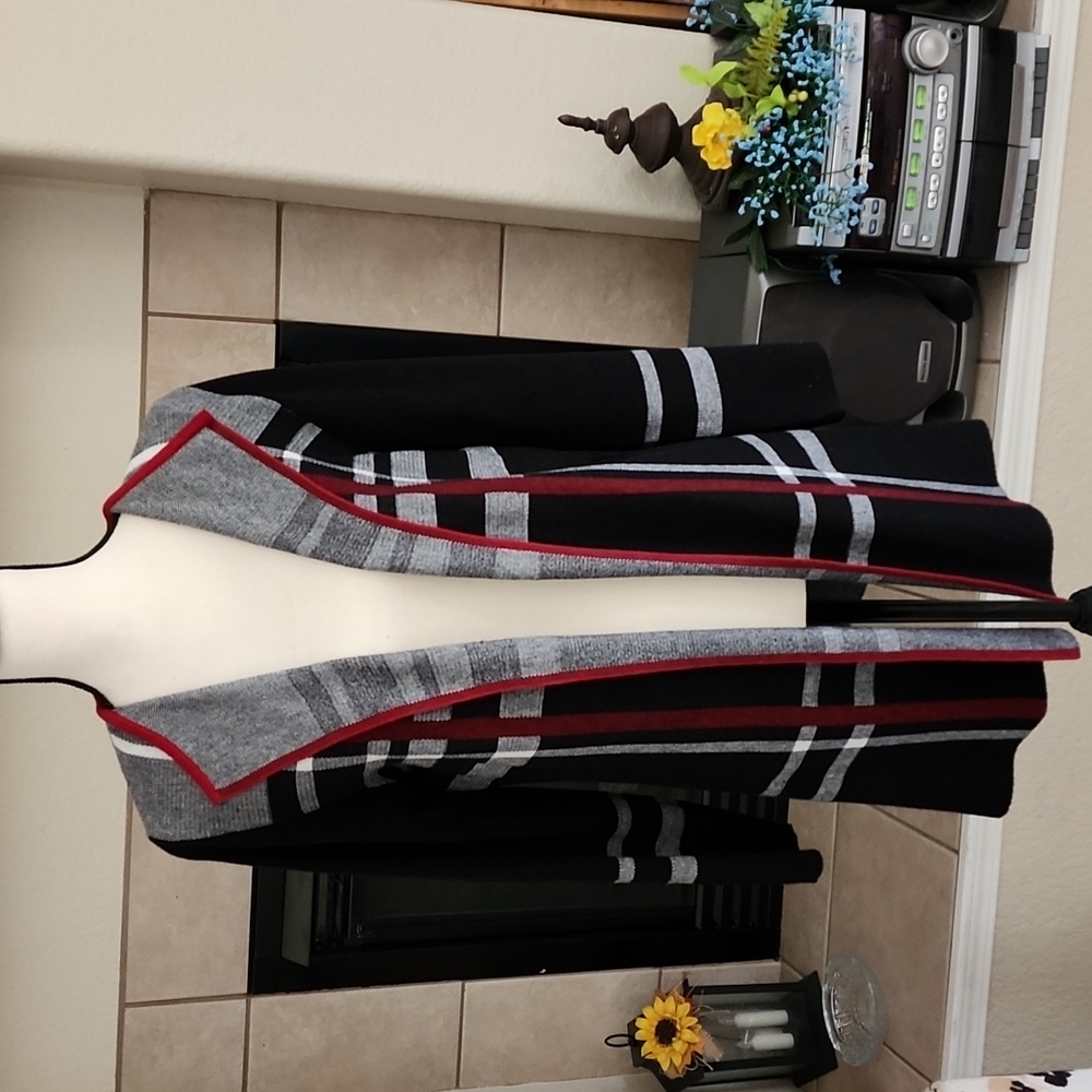 Sweater - Picture 3 of 6